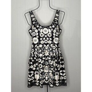 Needle & Thread Sz 2 Beaded Embroidered Black White Floral Prom Dress NYE Formal